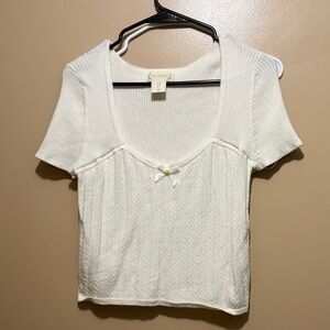 Elegant Cream Ribbed Crop Top with Bow